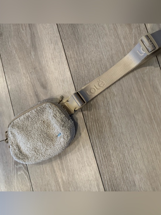 Lole Handbags - Lole Cream Sherpa Crossbody Belt Bag